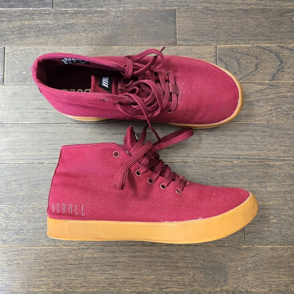 NOBULL Shoes - NOBULL Canvas Mid Trainers - Burgandy & Gum - SZ W 8, M 6.5 - Gym Shoes